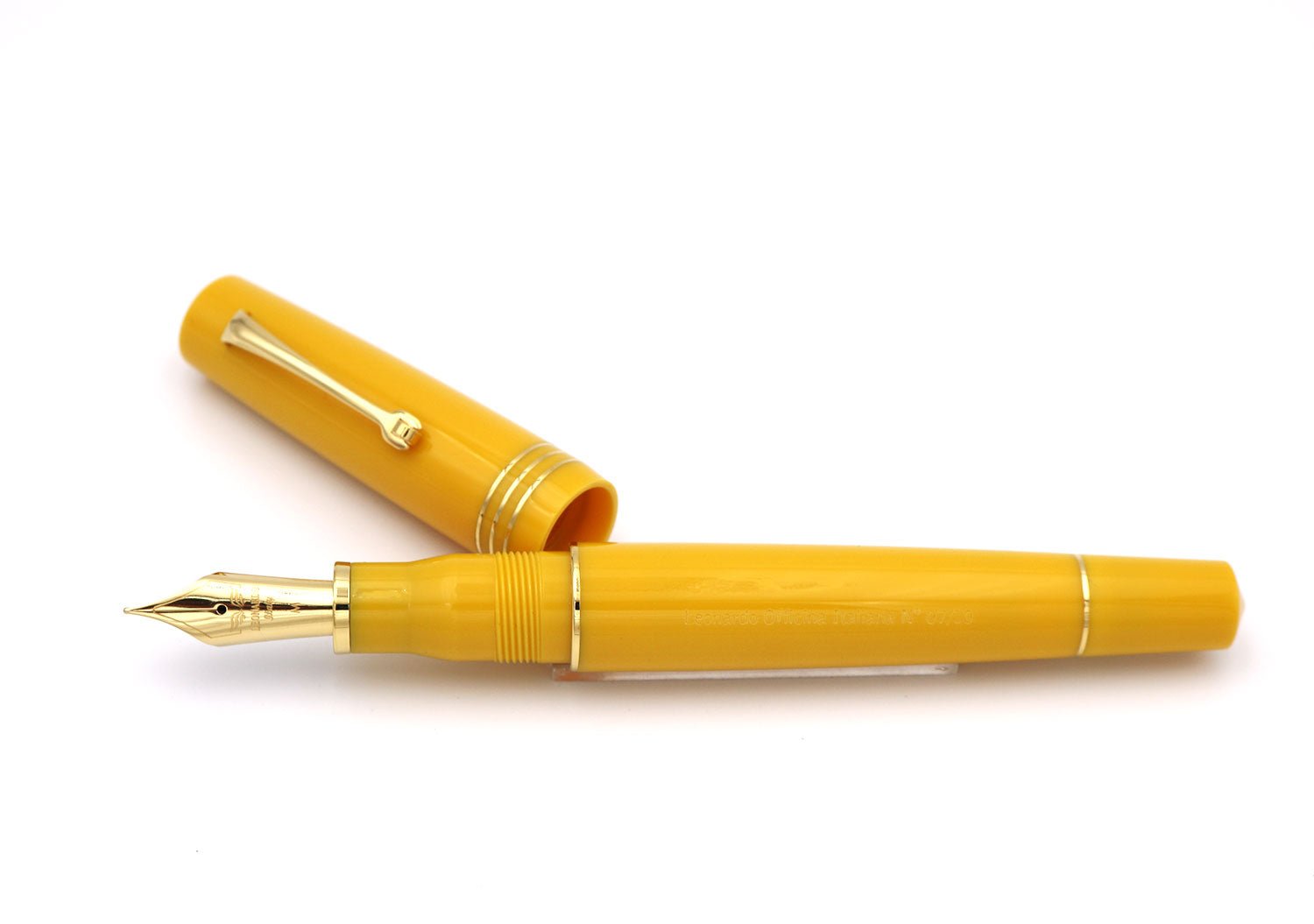 Leonardo Momento Zero Grande Yellow Brick Road with Golden pebbles - Fontoplumo